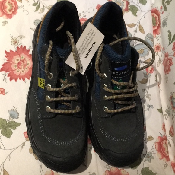 Brand ABOUTBLU safety boot (EUR 41) - Picture 1 of 5